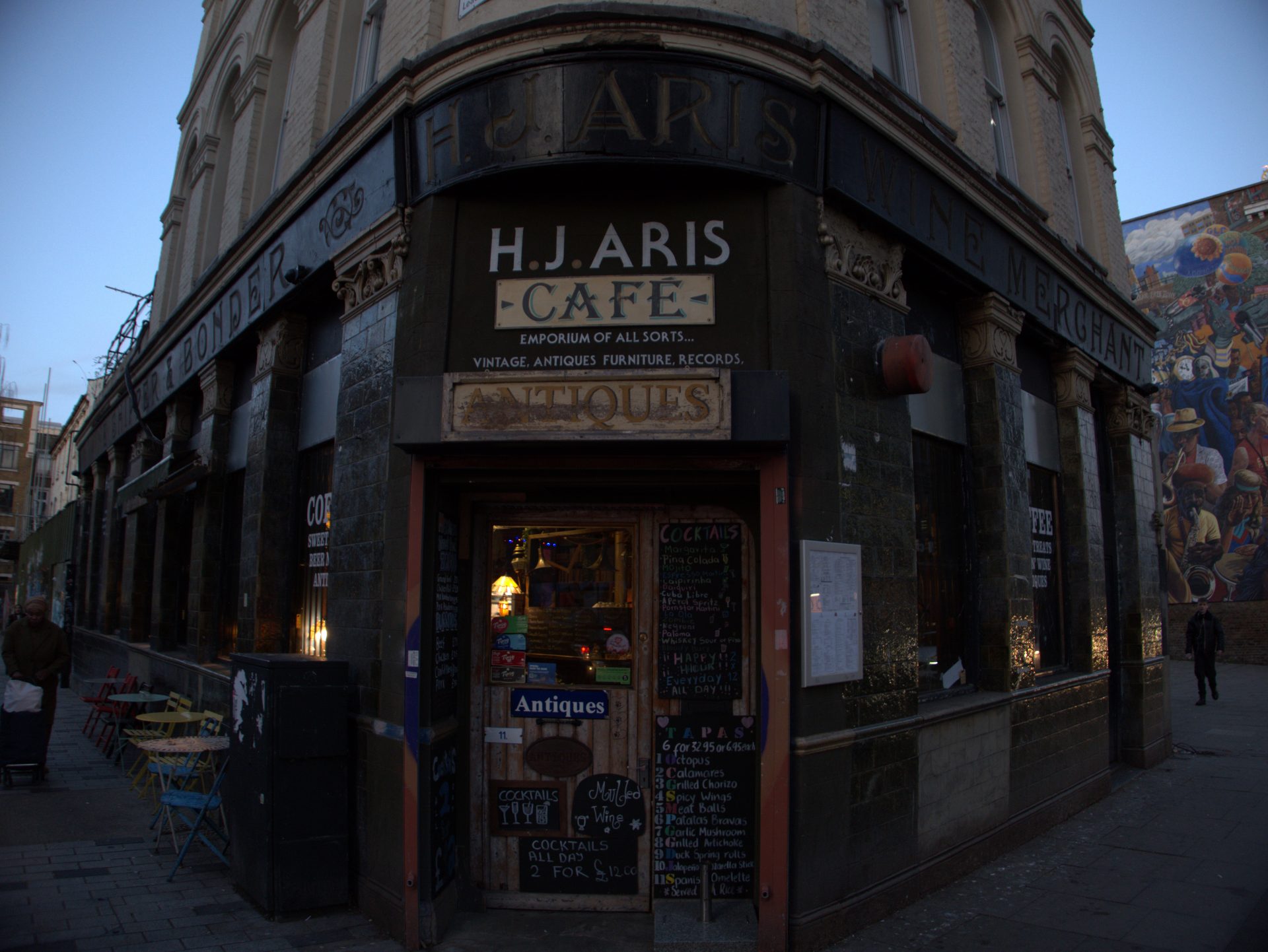 H. J. Aris Antiques & Cafe, Dalston Lane